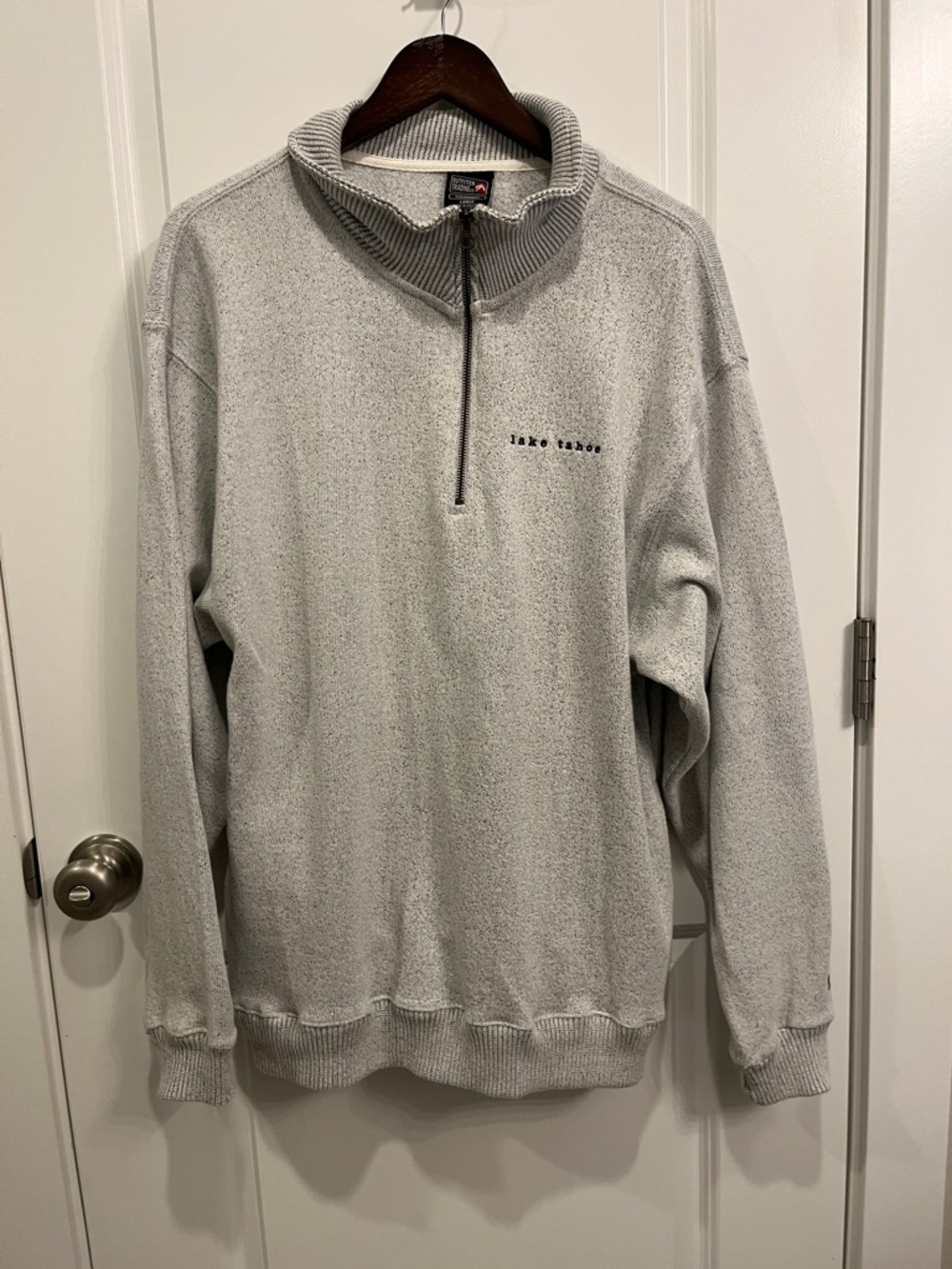 Beautiful Lake Tahoe Sweatshirt Zip Sweater Large Hoodie Jacket